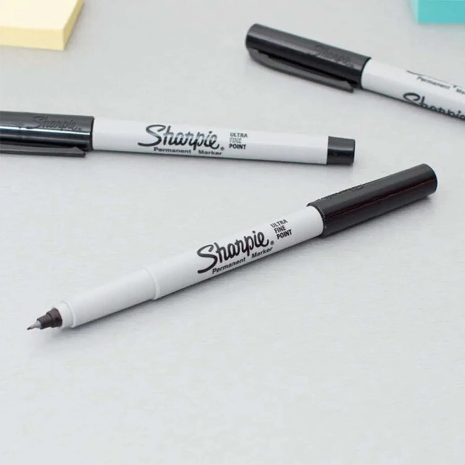 Marcador Permanente Punta Ultra Fina Negro Sharpie (1ud)