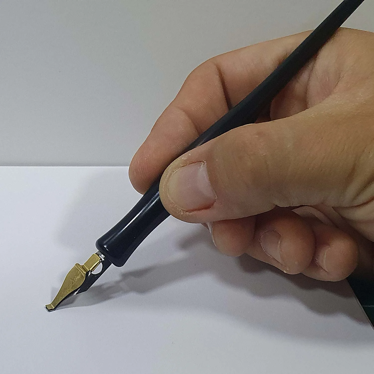 Plumillas "A" para caligrafía de punta cuadrada con retenedor Speedball