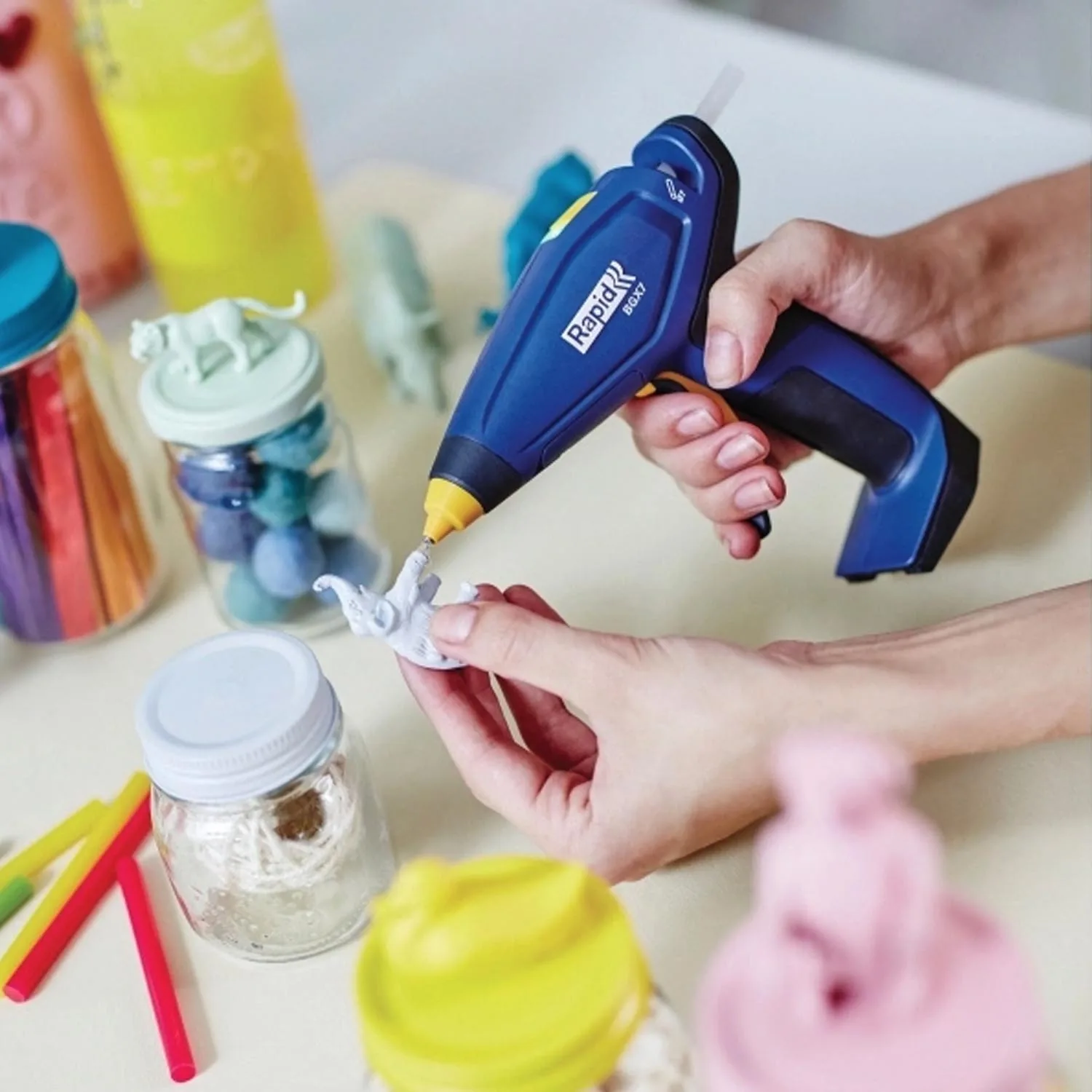 Pistola de Silicona Batería Rapid 7mm