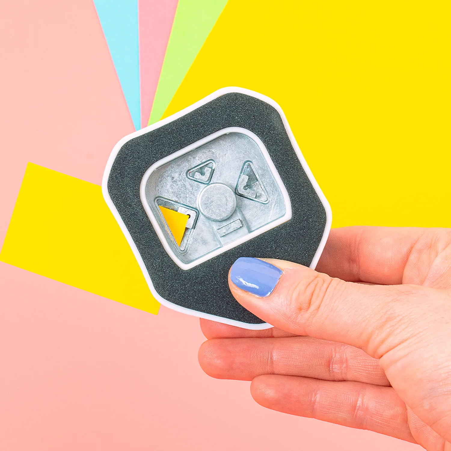 Perforadora / Redondeadora de Esquinas Triple Adix