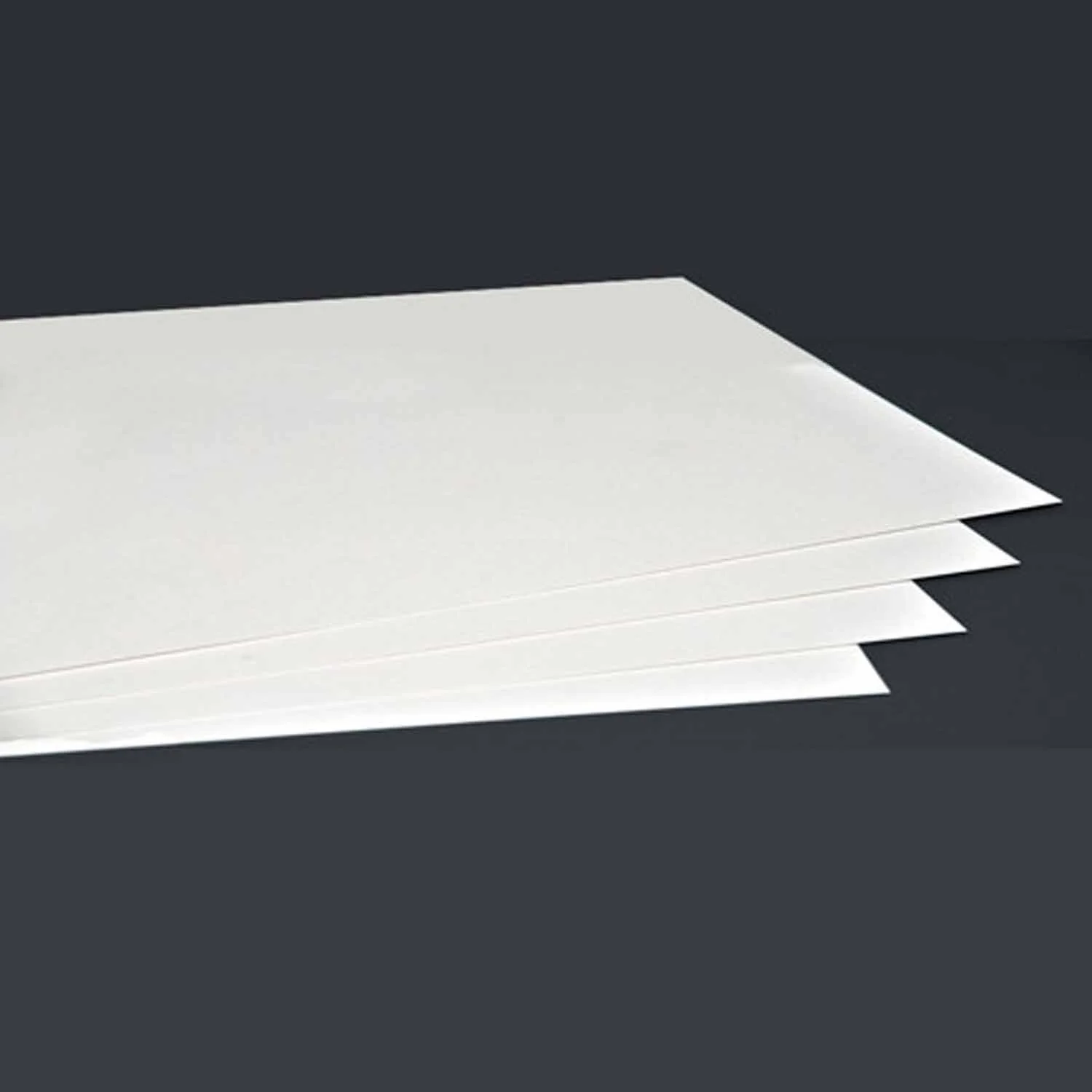 [PAAD10877100] Papel Bond adhesivo 180gr Glossy imprimible (108x77 cm)
